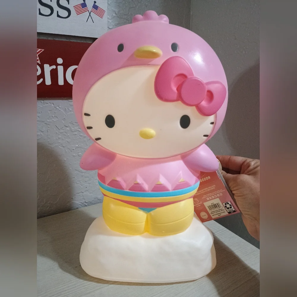 Hello Kitty Pink and Yellow Figurine - Picture 2 of 5